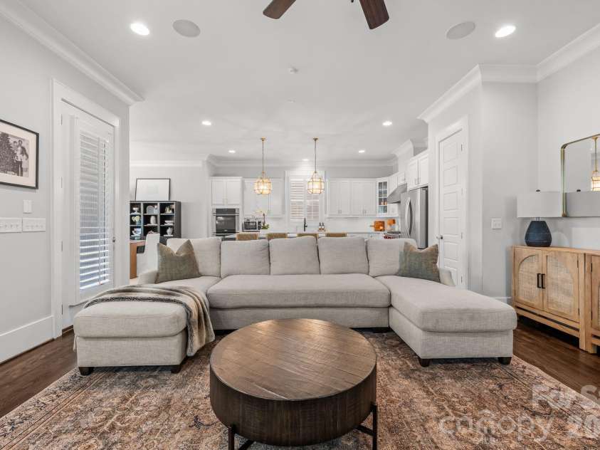 412 Eli Street, Charlotte, NC 28204.  MLS# CAR4393807, YatesRealty ID 33601. 