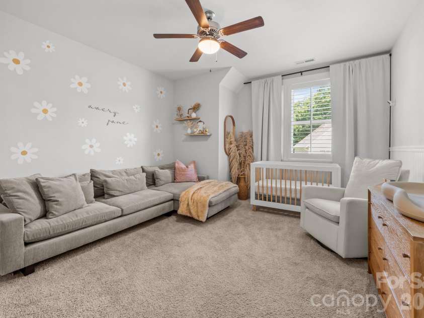 412 Eli Street, Charlotte, NC 28204.  MLS# CAR4393807, YatesRealty ID 33601. 