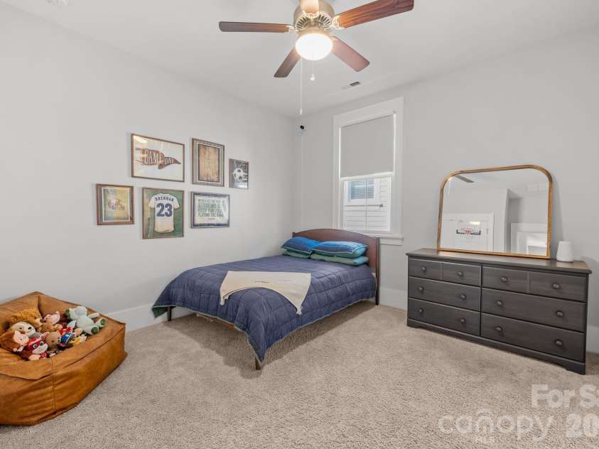 412 Eli Street, Charlotte, NC 28204.  MLS# CAR4393807, YatesRealty ID 33601. 