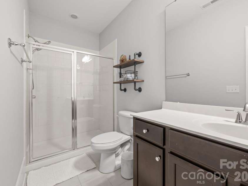 412 Eli Street, Charlotte, NC 28204.  MLS# CAR4393807, YatesRealty ID 33601. 
