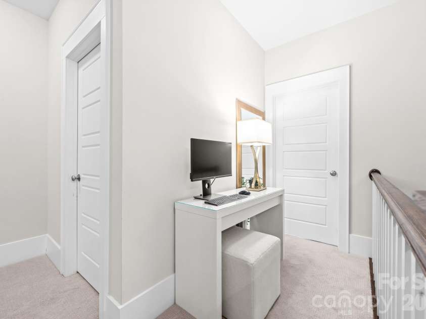 412 Eli Street, Charlotte, NC 28204.  MLS# CAR4393807, YatesRealty ID 33601. 