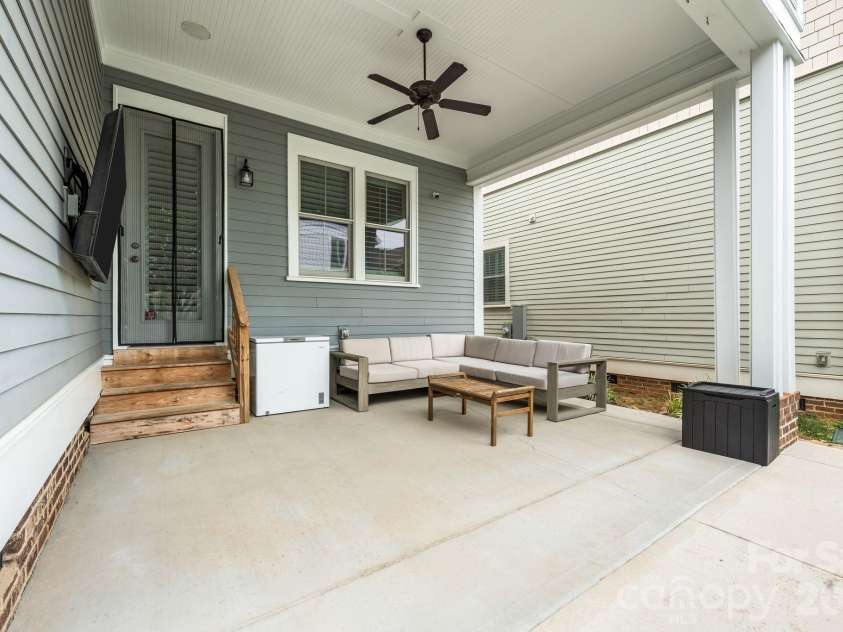 412 Eli Street, Charlotte, NC 28204.  MLS# CAR4393807, YatesRealty ID 33601. 