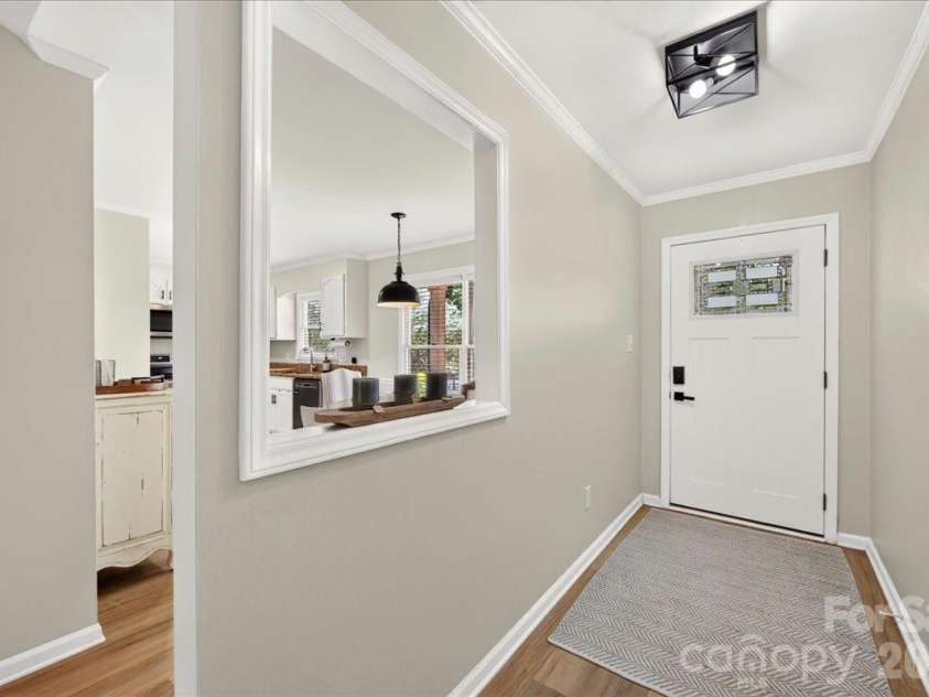 8610 Brookstead Drive, Charlotte, NC 28215.  MLS# CAR4396459, YatesRealty ID 33603. 