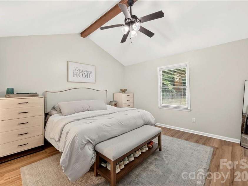 8610 Brookstead Drive, Charlotte, NC 28215.  MLS# CAR4396459, YatesRealty ID 33603. 