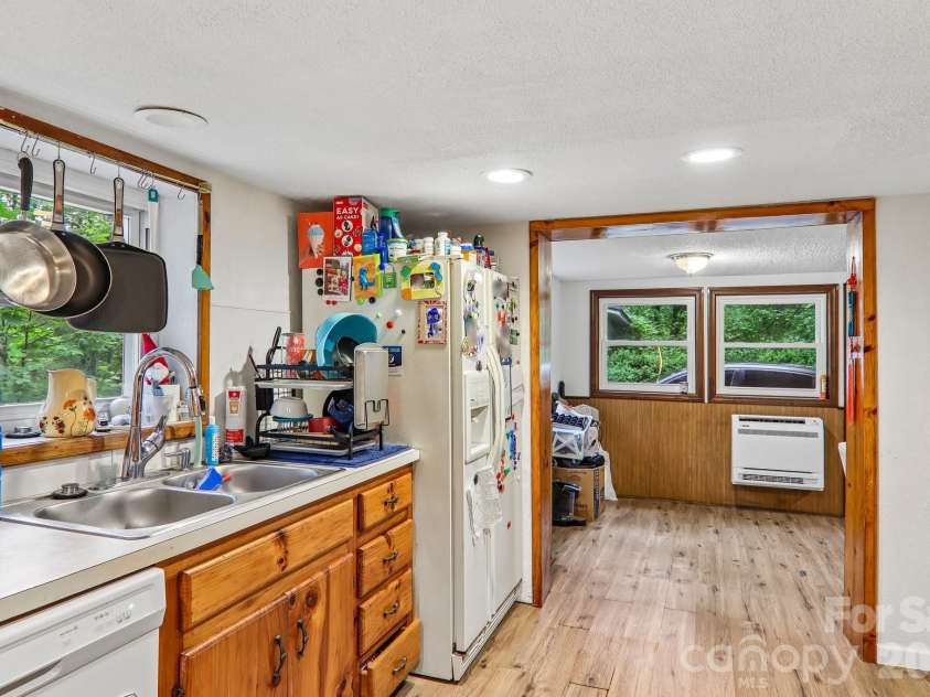 677 Mount Olivet Road, Zirconia, NC 28790.  MLS# CAR4387688, YatesRealty ID 33604. 
