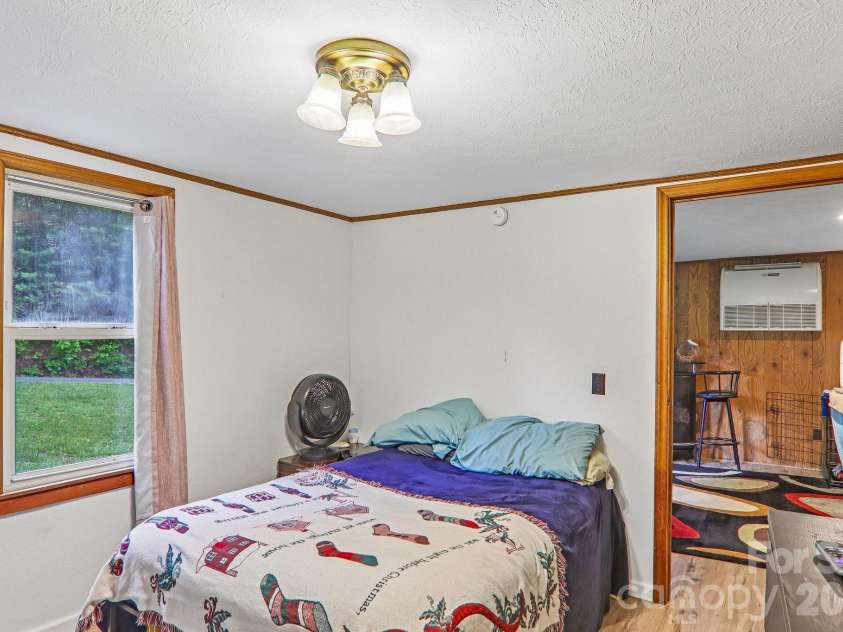 677 Mount Olivet Road, Zirconia, NC 28790.  MLS# CAR4387688, YatesRealty ID 33604. 