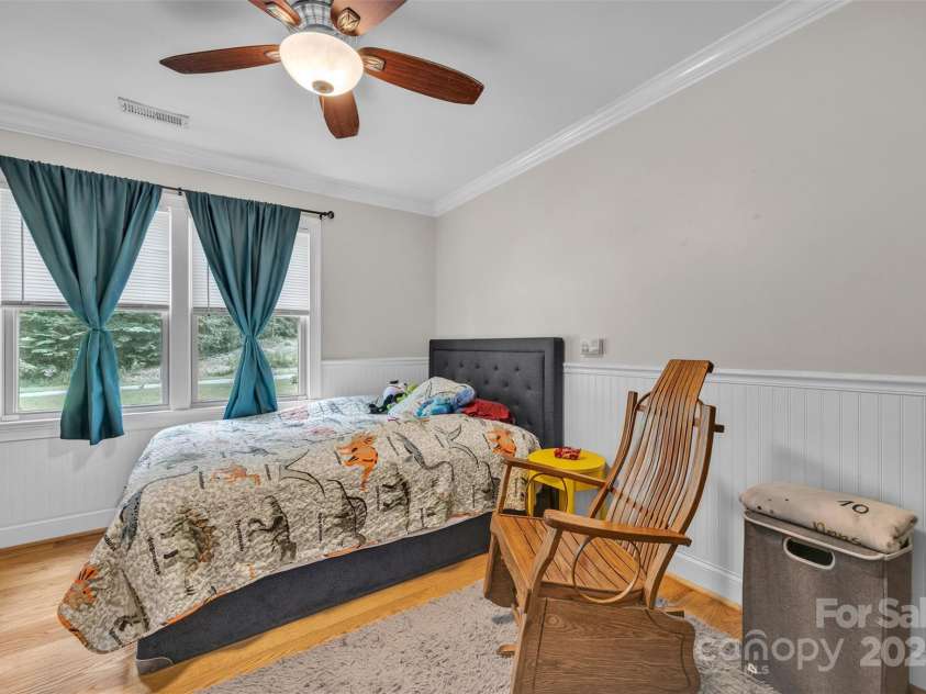 1060 26th Avenue, Hickory, NC 28601.  MLS# CAR4290821, YatesRealty ID 33605. 