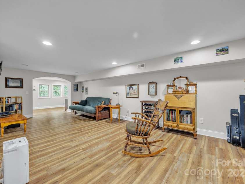 1060 26th Avenue, Hickory, NC 28601.  MLS# CAR4290821, YatesRealty ID 33605. 
