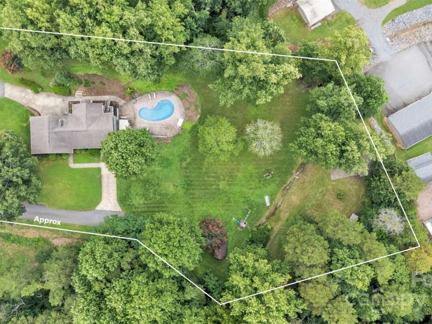 1060 26th Avenue, Hickory, NC 28601.  MLS# CAR4290821, YatesRealty ID 33605. 