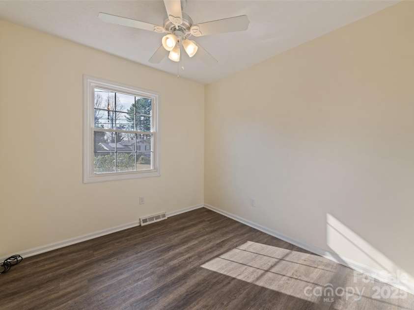 129 Willowbrook Road, Hendersonville, NC 28792.  MLS# CAR4324959, YatesRealty ID 33607. Bedroom 3