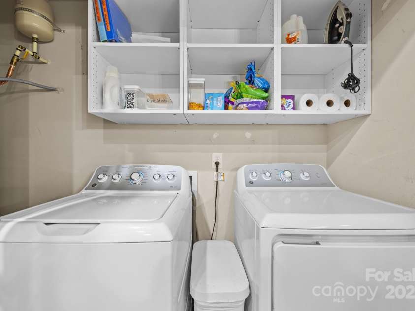 2188 Shady Stone Drive, Winston Salem, NC 27127.  MLS# CAR4288260, YatesRealty ID 33608. 