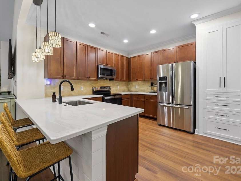 2188 Shady Stone Drive, Winston Salem, NC 27127.  MLS# CAR4288260, YatesRealty ID 33608. 