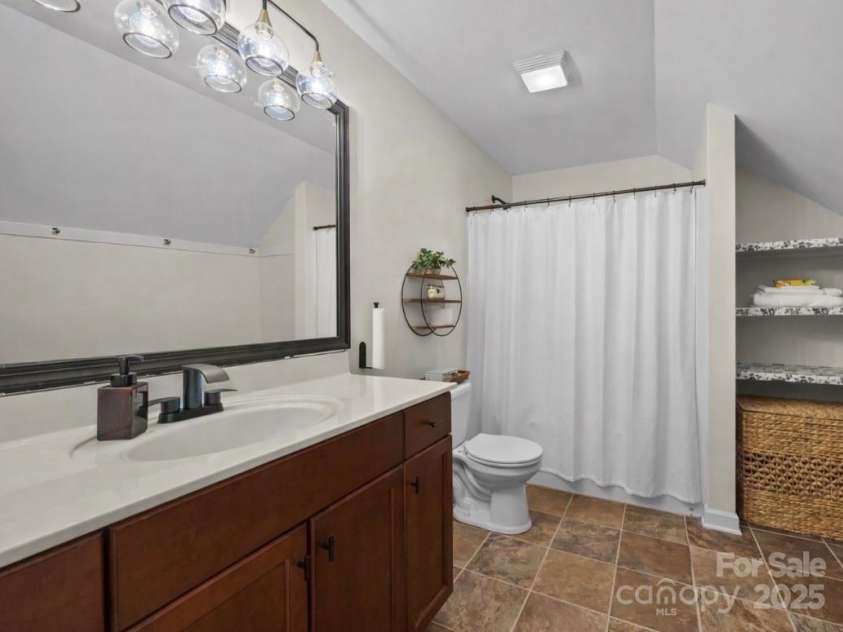 2188 Shady Stone Drive, Winston Salem, NC 27127.  MLS# CAR4288260, YatesRealty ID 33608. 