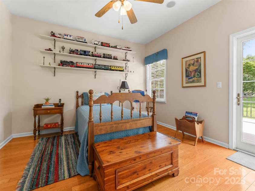 35 Beaumont Drive, Hendersonville, NC 28739.  MLS# CAR4293793, YatesRealty ID 33609. Bedroom 3