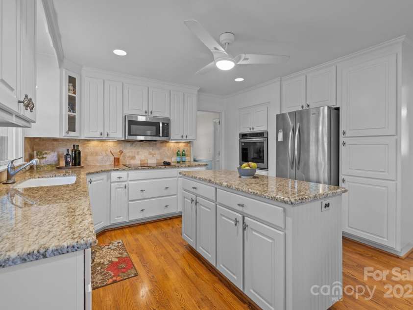 2218 Wittstock Drive, Charlotte, NC 28210.  MLS# CAR4239631, YatesRealty ID 3361. 