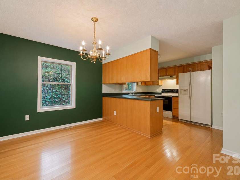 42 Greenview Drive, Maggie Valley, NC 28751.  MLS# CAR4376874, YatesRealty ID 3361. 