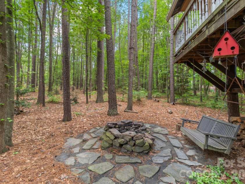 4415 Everclear Court, Charlotte, NC 28216.  MLS# CAR4380628, YatesRealty ID 33610. Fire pit!