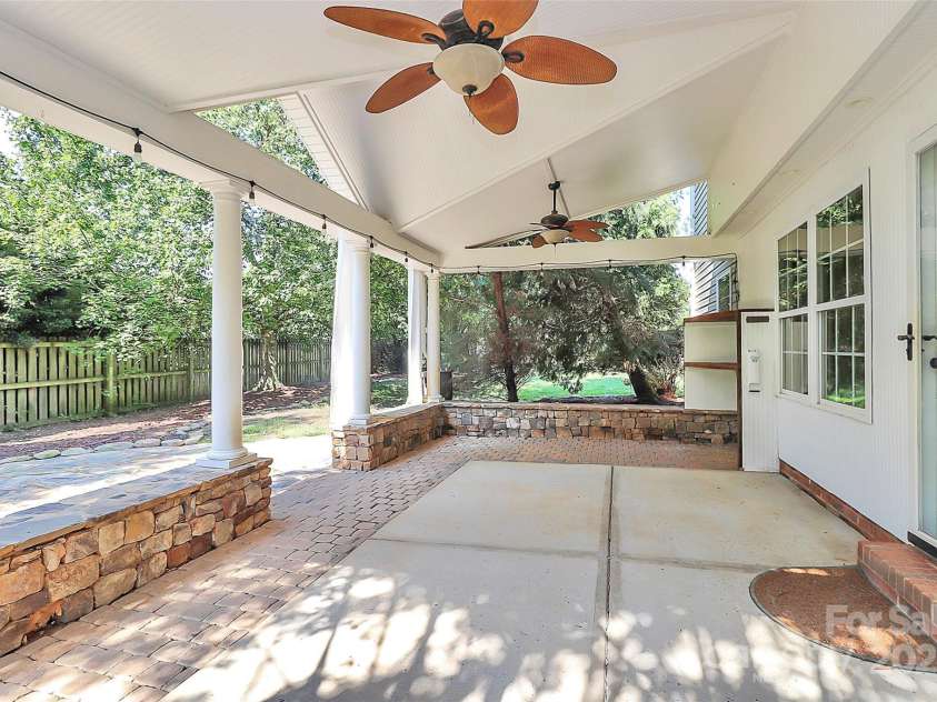 6028 Zinnia Drive, Matthews, NC 28104.  MLS# CAR4264987, YatesRealty ID 33612. 