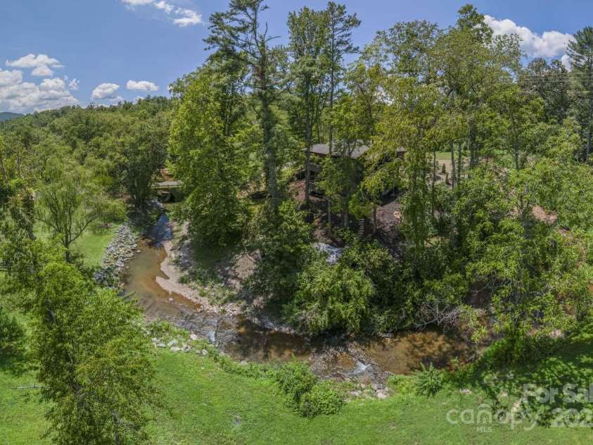 15 Bridgewater Drive, Fletcher, NC 28732.  MLS# CAR4289248, YatesRealty ID 33613. 