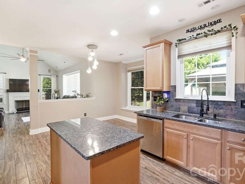 2480 Legacy Park Boulevard, Fort Mill, SC 29707.  MLS# CAR4384294, YatesRealty ID 33613. 