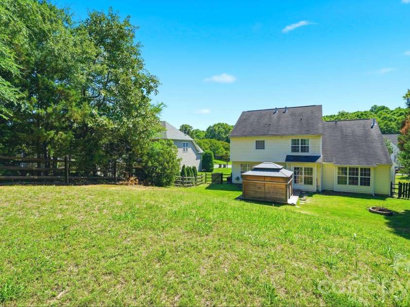 2480 Legacy Park Boulevard, Fort Mill, SC 29707.  MLS# CAR4384294, YatesRealty ID 33613. 