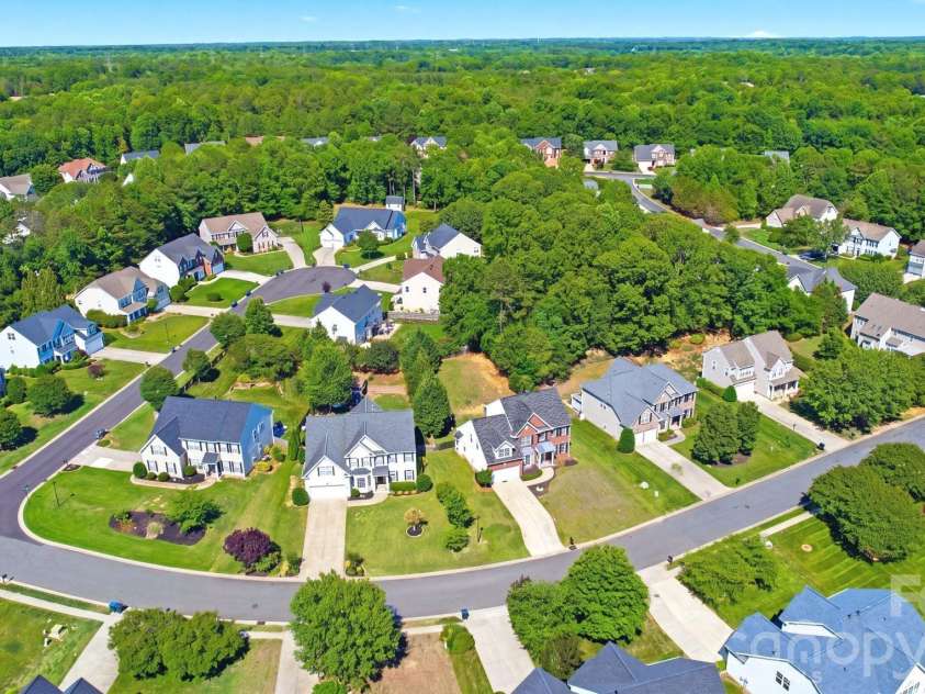2480 Legacy Park Boulevard, Fort Mill, SC 29707.  MLS# CAR4384294, YatesRealty ID 33613. 