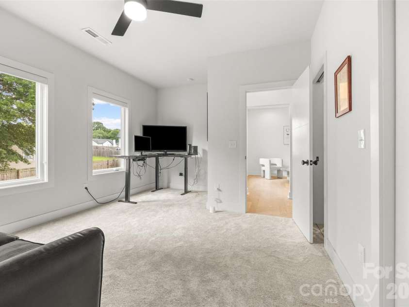 5916 Pepper Bush Lane, Charlotte, NC 28212.  MLS# CAR4385822, YatesRealty ID 33615. 