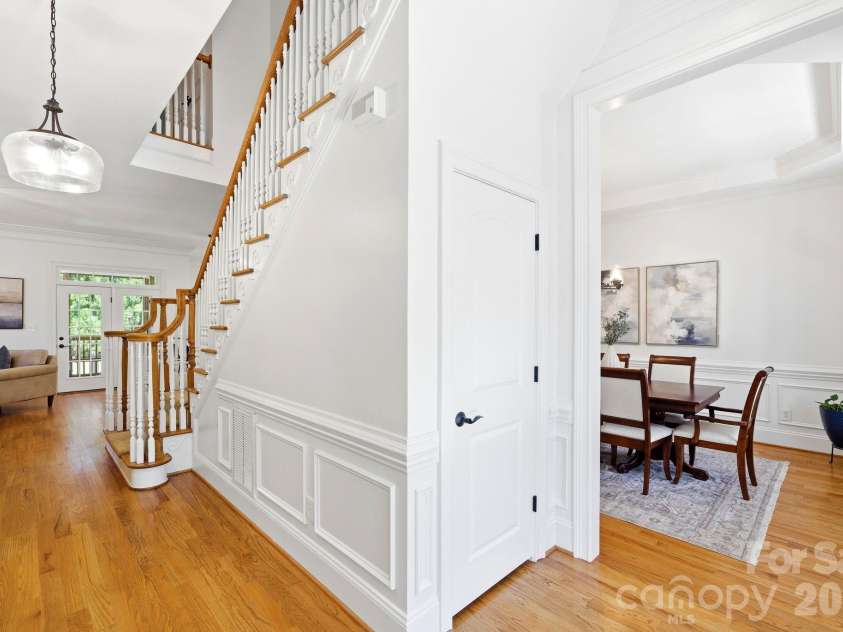 16000 Sunset Drive, Huntersville, NC 28078.  MLS# CAR4389802, YatesRealty ID 33616. 