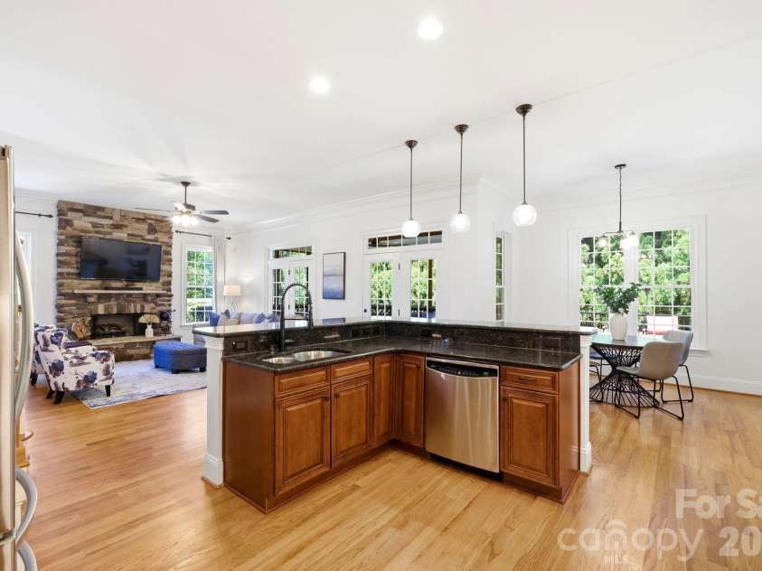 16000 Sunset Drive, Huntersville, NC 28078.  MLS# CAR4389802, YatesRealty ID 33616. 