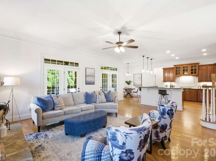 16000 Sunset Drive, Huntersville, NC 28078.  MLS# CAR4389802, YatesRealty ID 33616. 