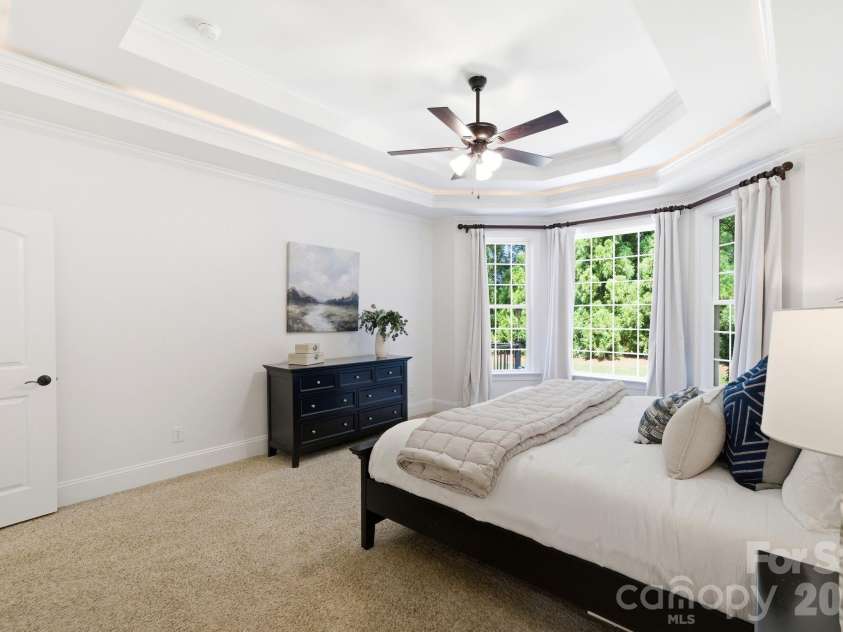 16000 Sunset Drive, Huntersville, NC 28078.  MLS# CAR4389802, YatesRealty ID 33616. 