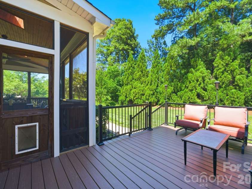 16000 Sunset Drive, Huntersville, NC 28078.  MLS# CAR4389802, YatesRealty ID 33616. Back Deck