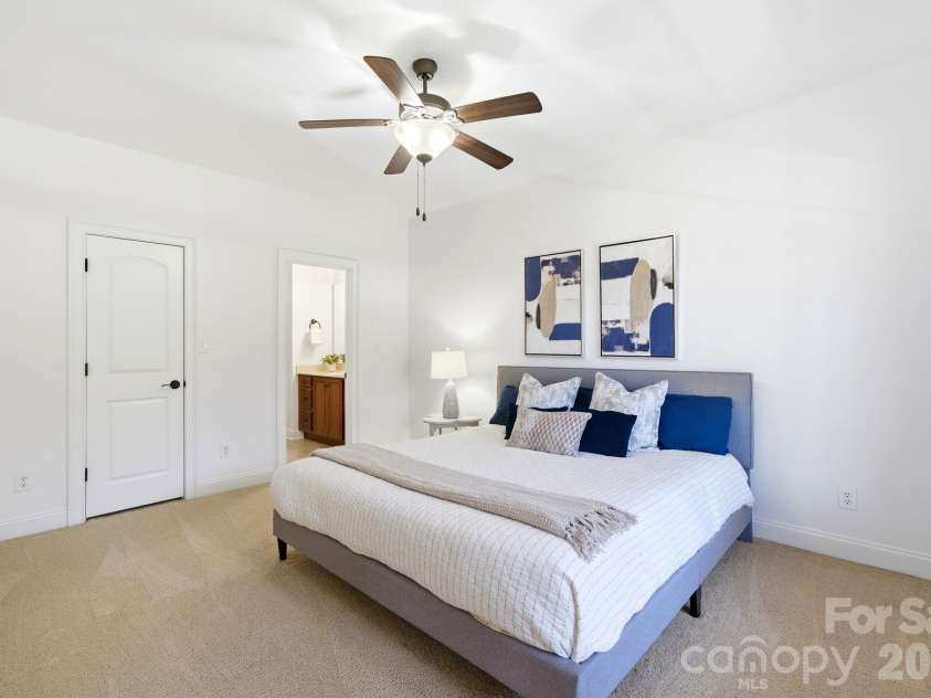 16000 Sunset Drive, Huntersville, NC 28078.  MLS# CAR4389802, YatesRealty ID 33616. Upper Bedroom 1