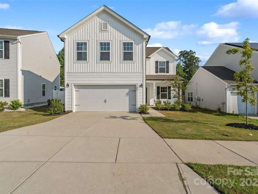 5113 Arbordale Way, Mount Holly, NC 28120.  MLS# CAR4294458, YatesRealty ID 33616. 