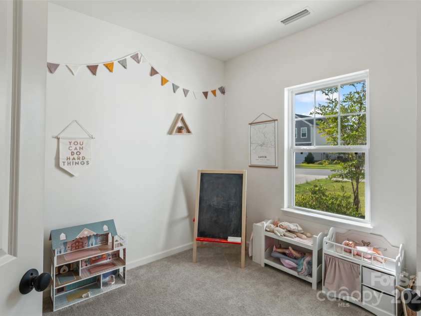 5113 Arbordale Way, Mount Holly, NC 28120.  MLS# CAR4294458, YatesRealty ID 33616. 