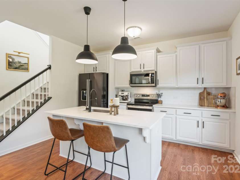 5113 Arbordale Way, Mount Holly, NC 28120.  MLS# CAR4294458, YatesRealty ID 33616. 