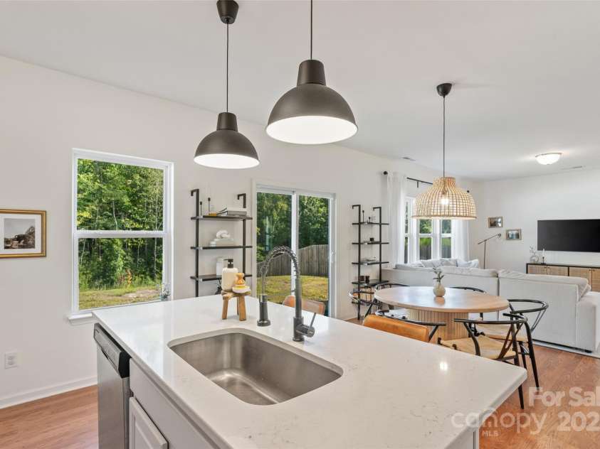 5113 Arbordale Way, Mount Holly, NC 28120.  MLS# CAR4294458, YatesRealty ID 33616. 