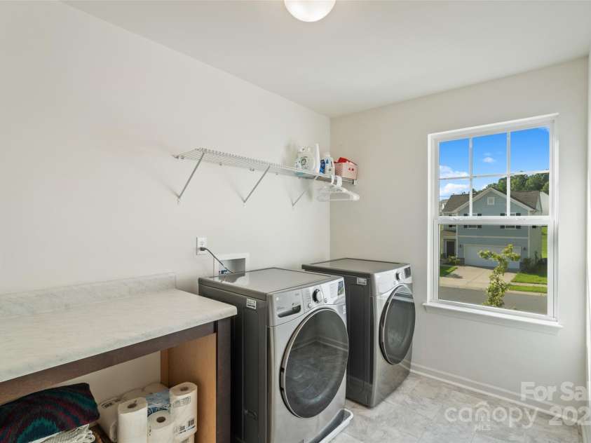 5113 Arbordale Way, Mount Holly, NC 28120.  MLS# CAR4294458, YatesRealty ID 33616. 