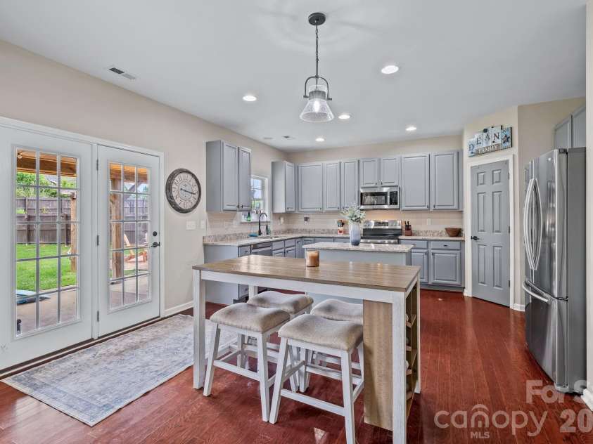 227 Roanoke Road, Fletcher, NC 28732.  MLS# CAR4389815, YatesRealty ID 33617. 