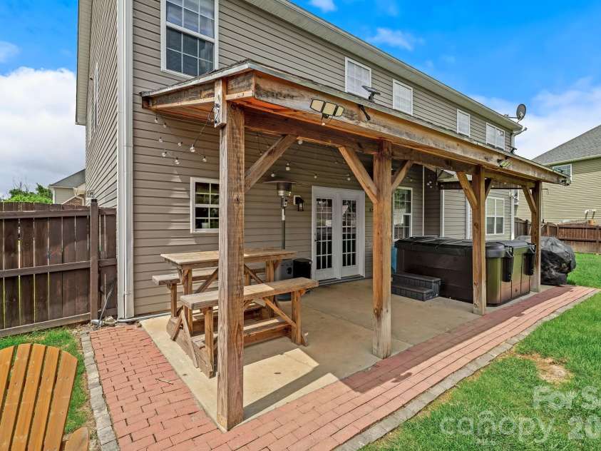 227 Roanoke Road, Fletcher, NC 28732.  MLS# CAR4389815, YatesRealty ID 33617. 