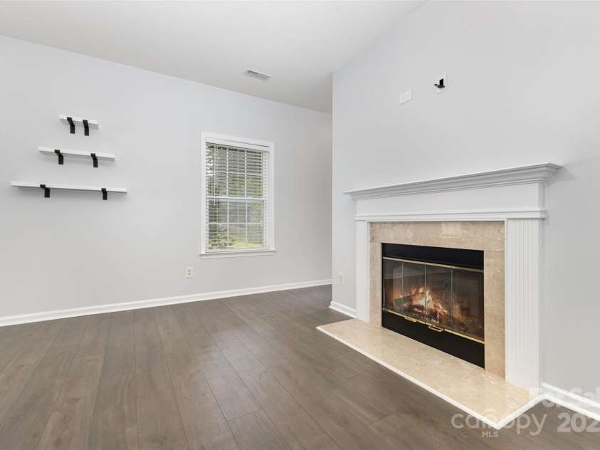 6533 Falls Lake Drive, Charlotte, NC 28270.  MLS# CAR4279086, YatesRealty ID 33618. 