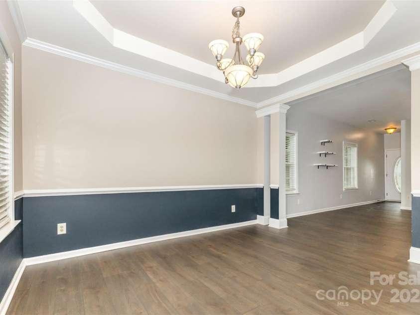 6533 Falls Lake Drive, Charlotte, NC 28270.  MLS# CAR4279086, YatesRealty ID 33618. 
