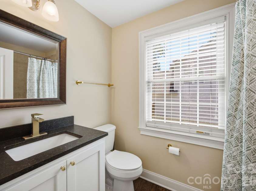 1742 Dunkirk Drive, Charlotte, NC 28203.  MLS# CAR4388601, YatesRealty ID 33620. 