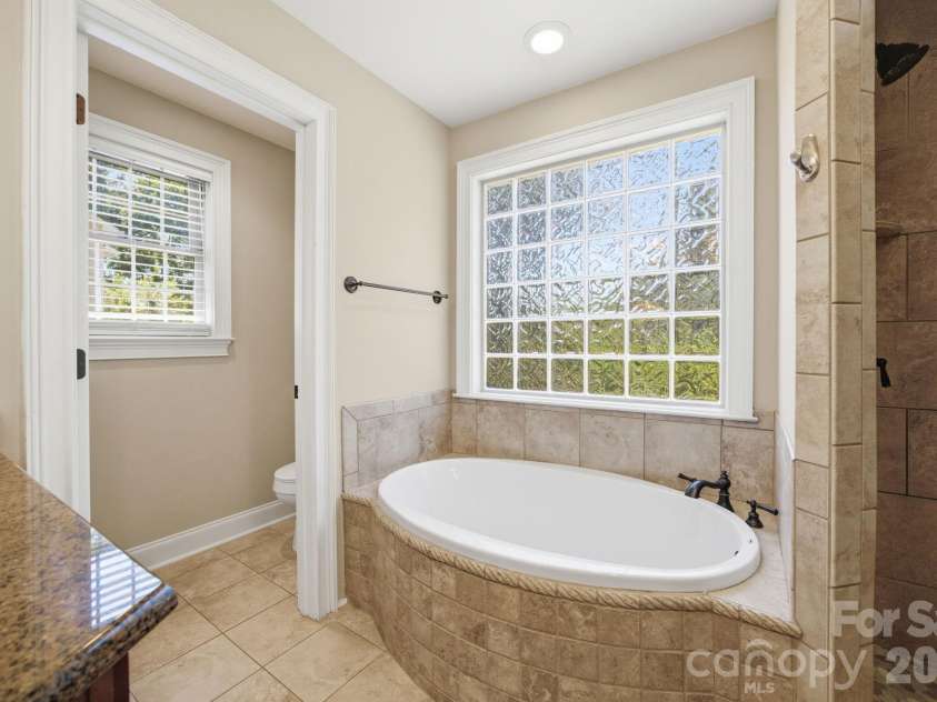 1742 Dunkirk Drive, Charlotte, NC 28203.  MLS# CAR4388601, YatesRealty ID 33620. 