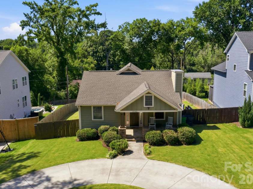 1742 Dunkirk Drive, Charlotte, NC 28203.  MLS# CAR4388601, YatesRealty ID 33620. 