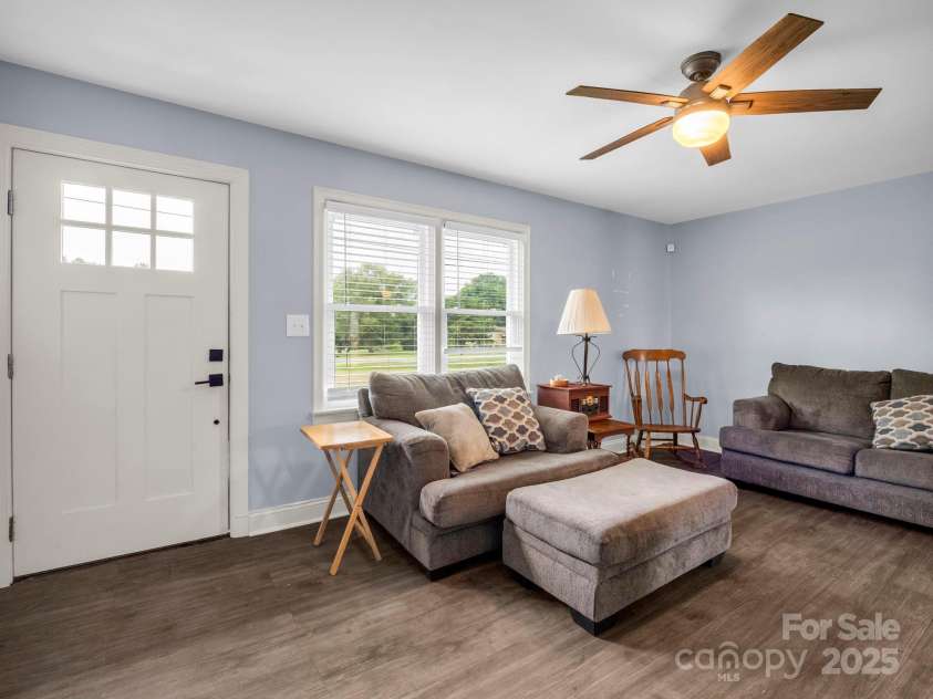 323 Christopher Road, Shelby, NC 28152.  MLS# CAR4286378, YatesRealty ID 33620. 