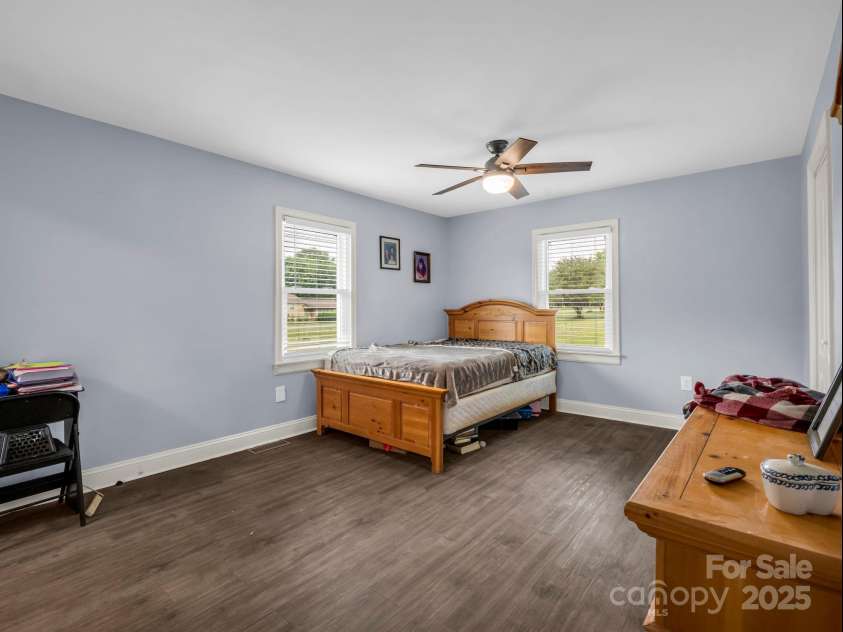 323 Christopher Road, Shelby, NC 28152.  MLS# CAR4286378, YatesRealty ID 33620. 