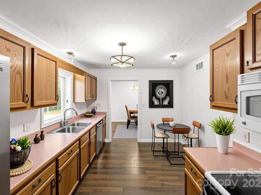 117 Enochville Avenue, Kannapolis, NC 28081.  MLS# CAR4292737, YatesRealty ID 33621. 