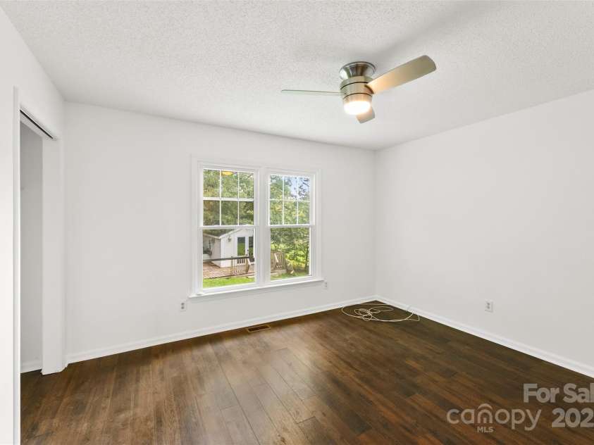 117 Enochville Avenue, Kannapolis, NC 28081.  MLS# CAR4292737, YatesRealty ID 33621. 