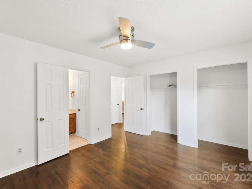 117 Enochville Avenue, Kannapolis, NC 28081.  MLS# CAR4292737, YatesRealty ID 33621. 